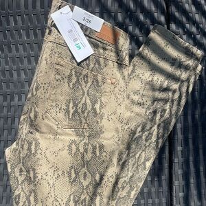 Judy Blue snake skin print skinny jeans NWT